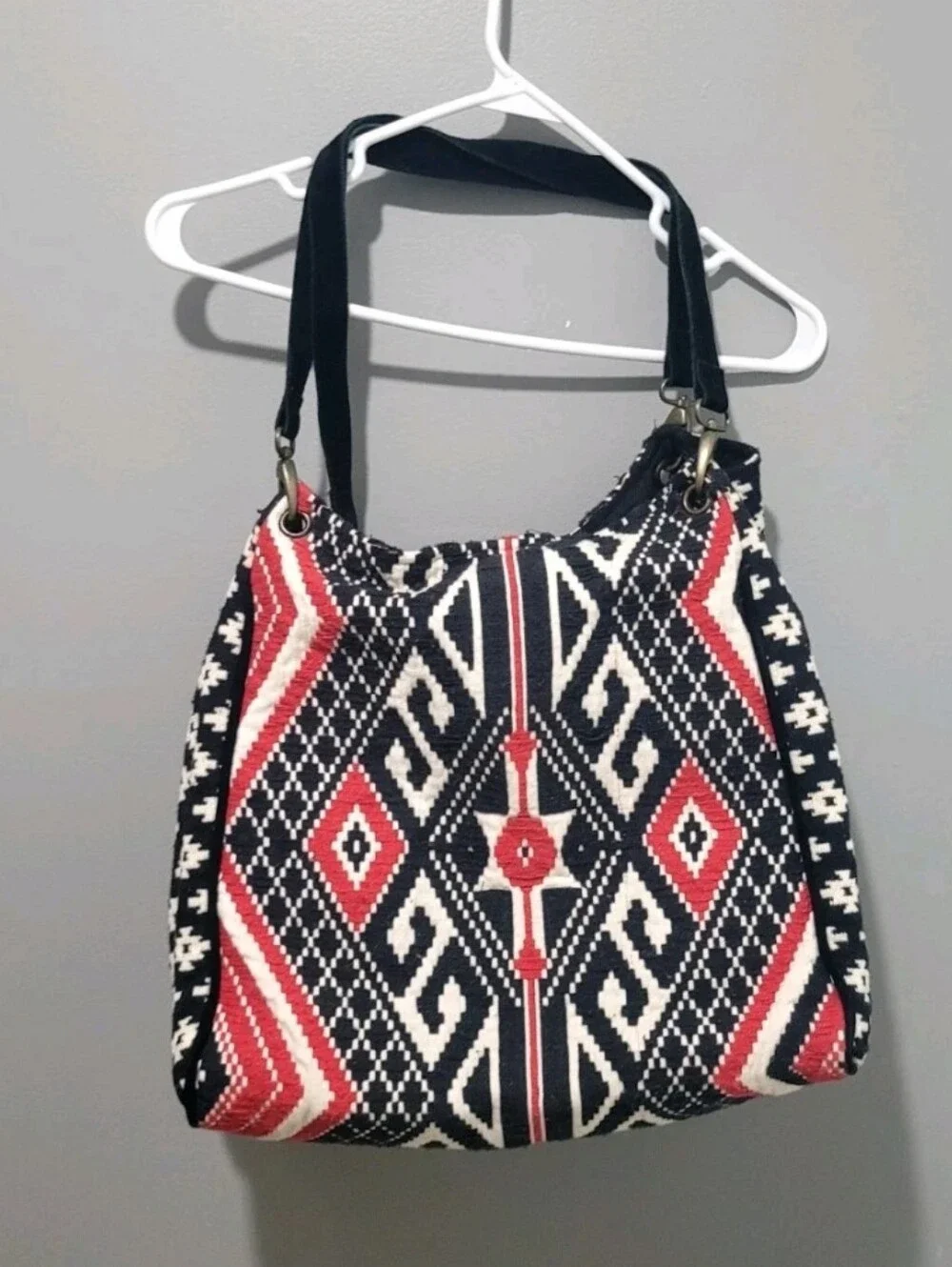 LOVESTITCH Hobo Western Embroirded Bag 20 x 14